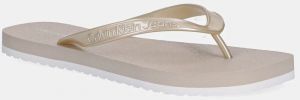 Šľapky Calvin Klein Jeans THONG+ TPU METALLIC béžová farba, na plochom podpätku, YW0YW01720