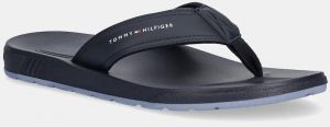 Šľapky Tommy Hilfiger MOLDED COMFORT TH BEACH SANDAL tmavomodrá farba, FM0FM05508