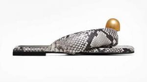 Kožené šľapky Vanda Novak Florence Gray Python šedá farba