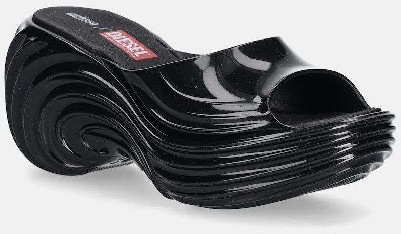 Šľapky Melissa MELISSA PLATFORM DIESEL AD čierna farba, na platforme, M 36152