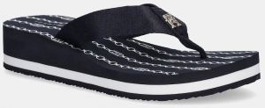 Šľapky Tommy Hilfiger IM TH CHAINPRINT MIDWEDGE SANDAL dámske, tmavomodrá farba, na kline, FW0FW08527