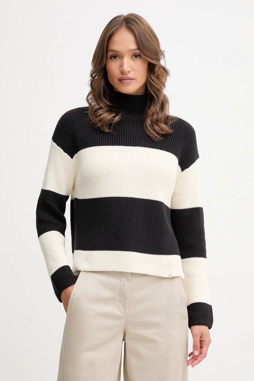 Bavlnený sveter Calvin Klein Jeans čierna farba, teplý, s polorolákom, LV047D353G