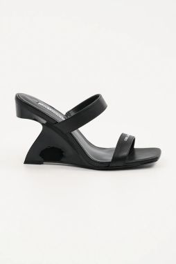 Kožené šľapky Karl Lagerfeld WAVERLY dámske, čierna farba, na kline, KL34611
