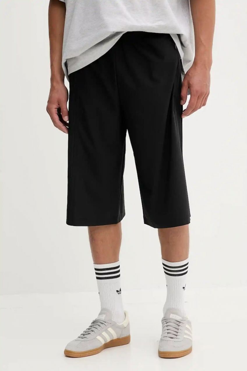 Šortky adidas Originals Firebird čierna farba, JV9947