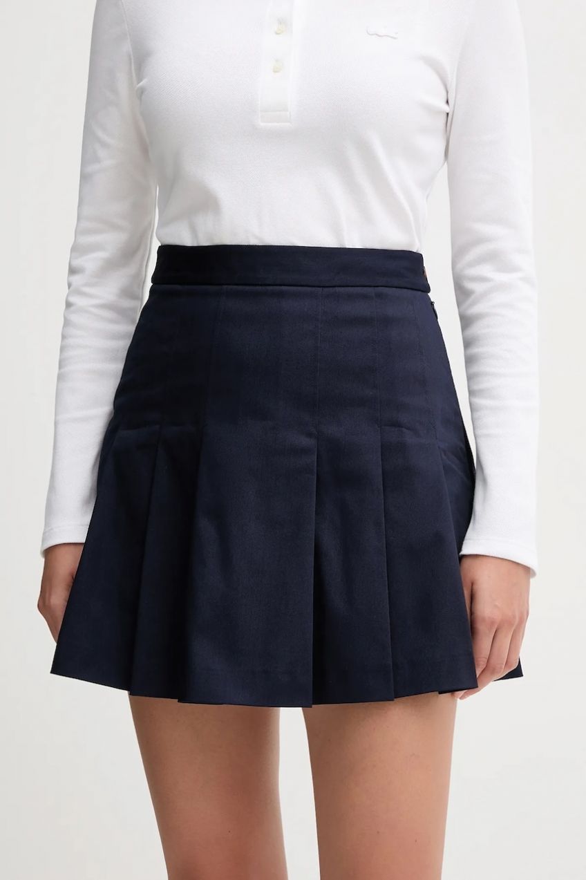 Sukňa Lacoste tmavomodrá farba, mini, áčkový strih, JF8001
