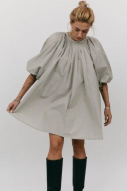 Šaty MUUV. šedá farba, mini, oversize