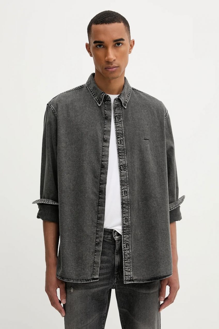 Rifľová košeľa Levi's čierna farba, regular, s golierom button-down, A7210