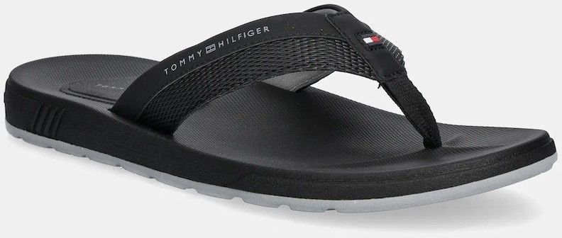 Šľapky Tommy Hilfiger MOLDED HILFIGER BEACH SANDAL pánske, čierna farba, FM0FM05361