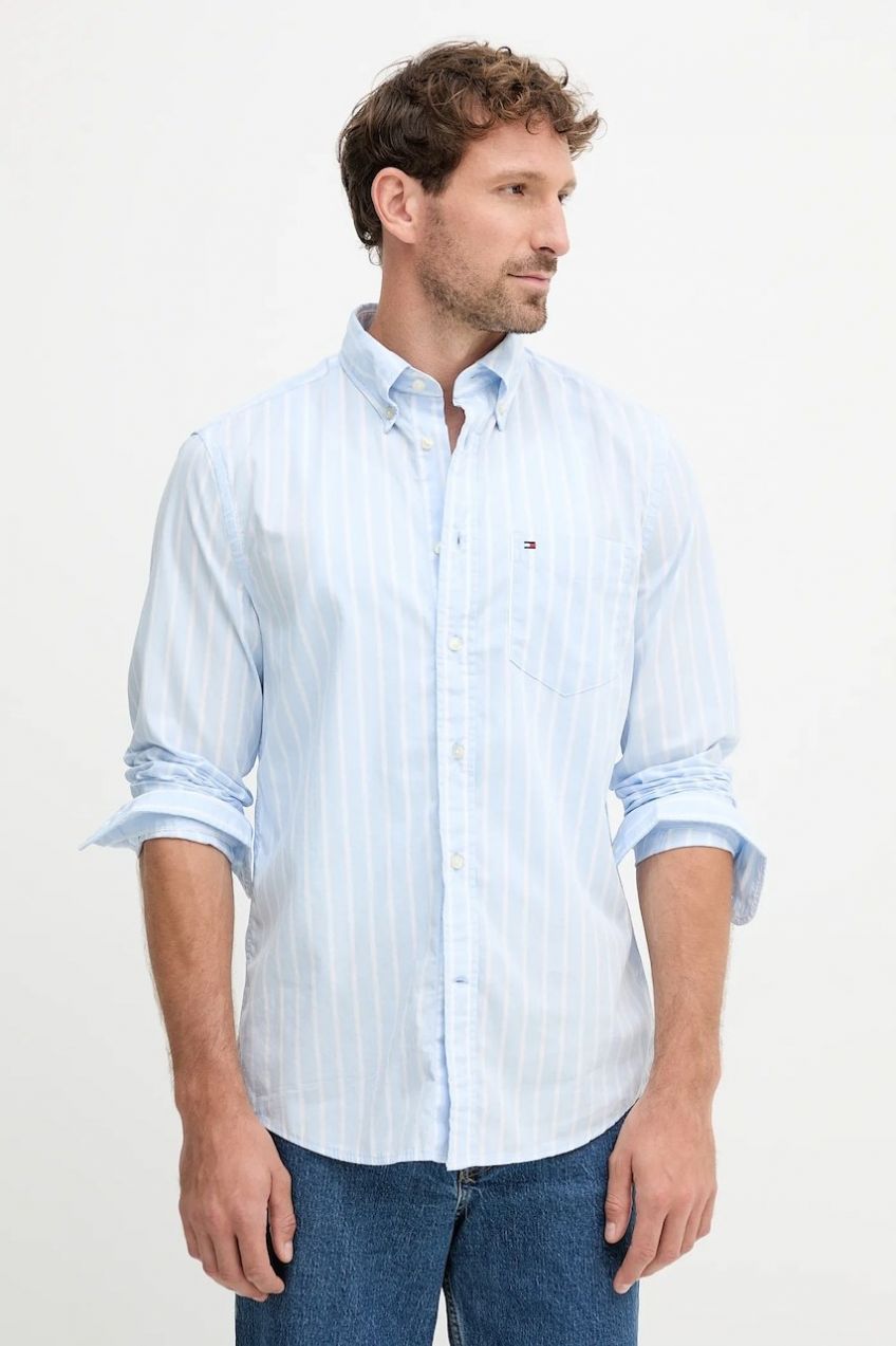 Bavlnená košeľa Tommy Hilfiger modrá farba, regular, s golierom button-down, MW0MW40456