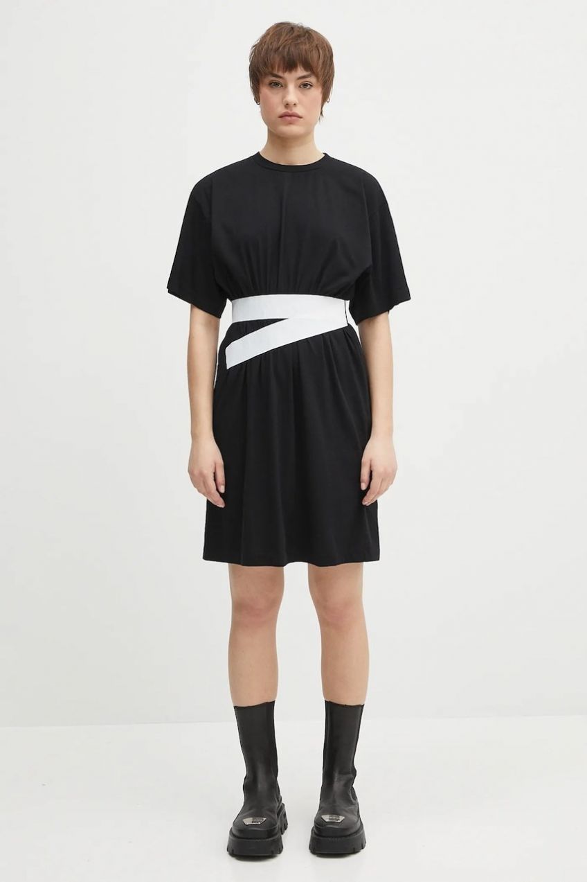 Bavlnené šaty MM6 Maison Margiela čierna farba, mini, áčkový strih, S52DA0063