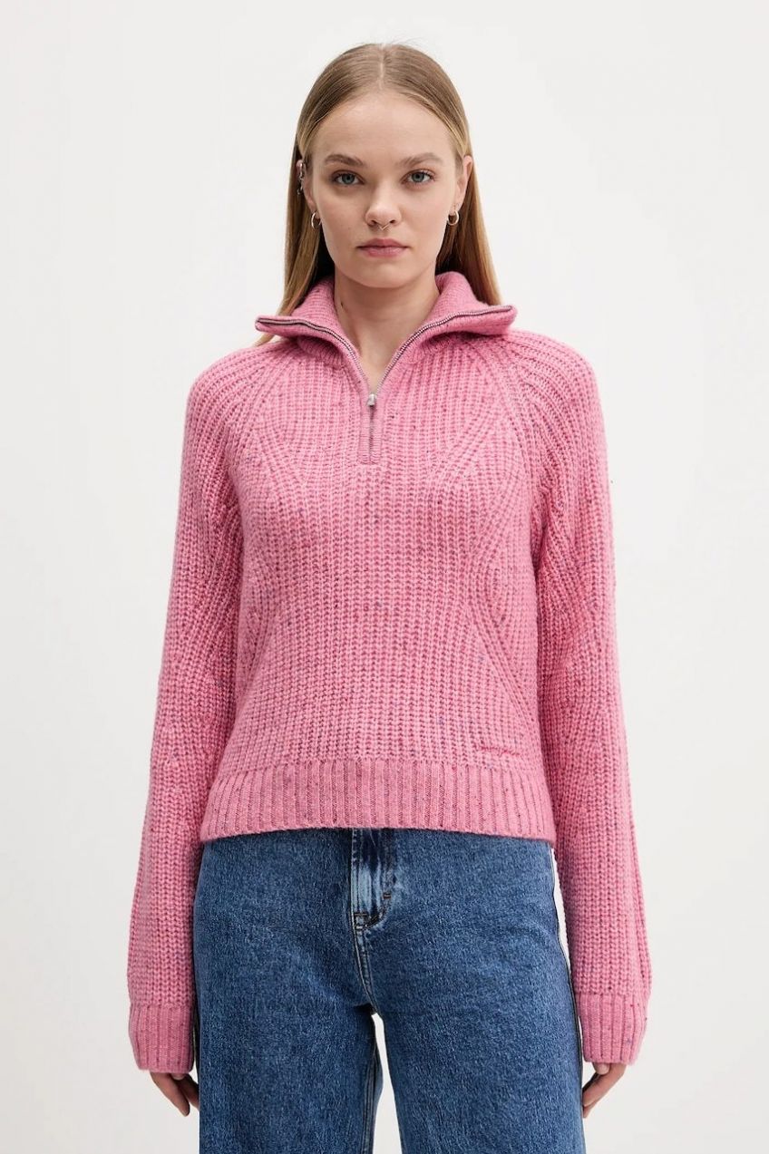 Sveter s prímesou vlny Tommy Jeans ružová farba, teplý, s rolákom, DW0DW21686