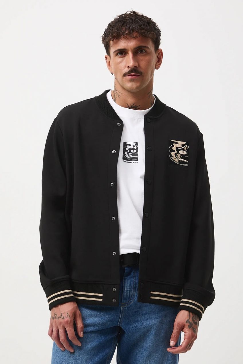 Mikina Medicine čierna farba, s nášivkou