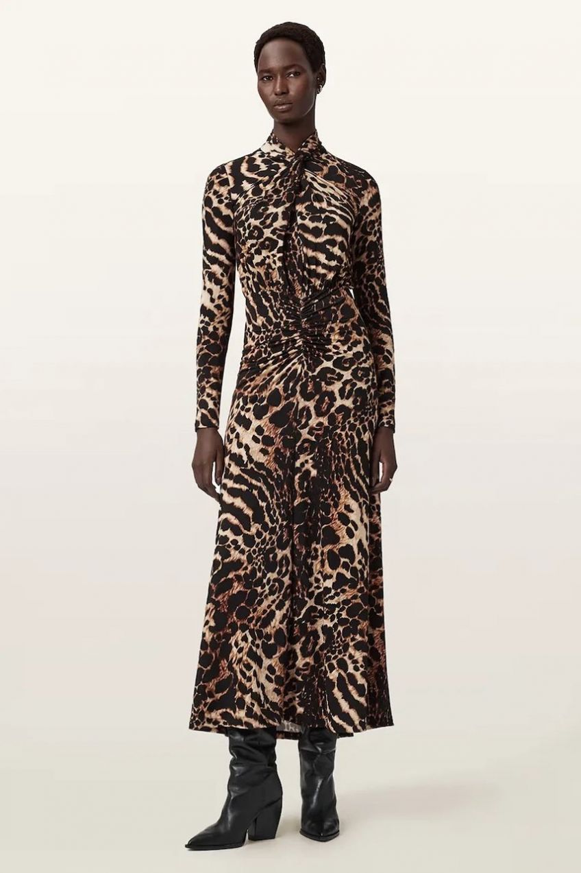 Šaty AllSaints hnedá farba, maxi, áčkový strih, W206DD