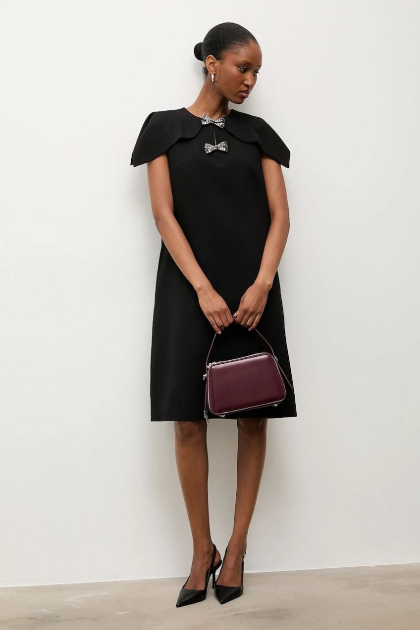 Šaty Answear.LAB čierna farba, mini, rovný strih