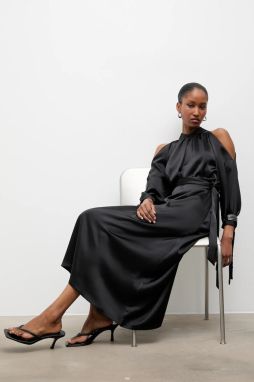 Šaty Answear.LAB čierna farba, midi, áčkový strih