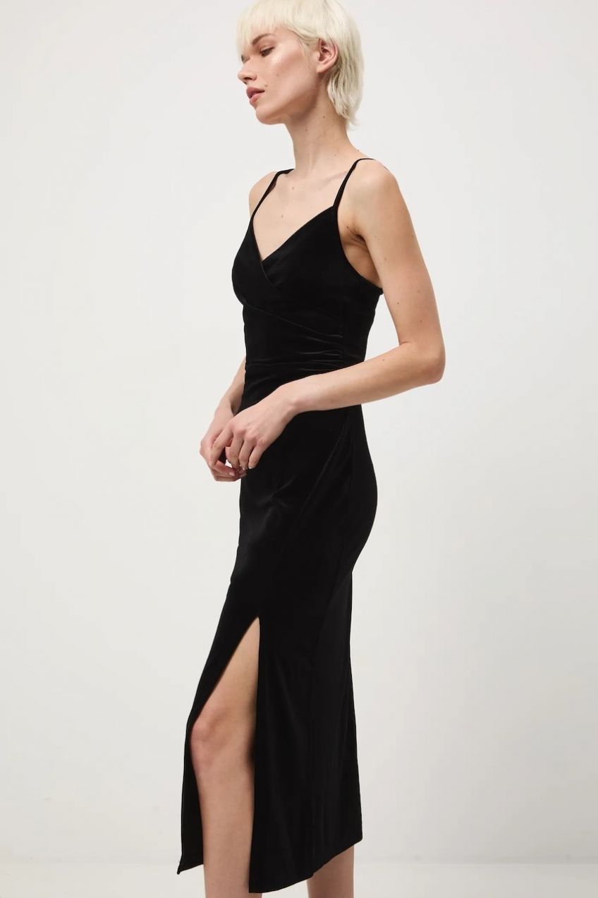 Šaty Medicine čierna farba, midi, priliehavé