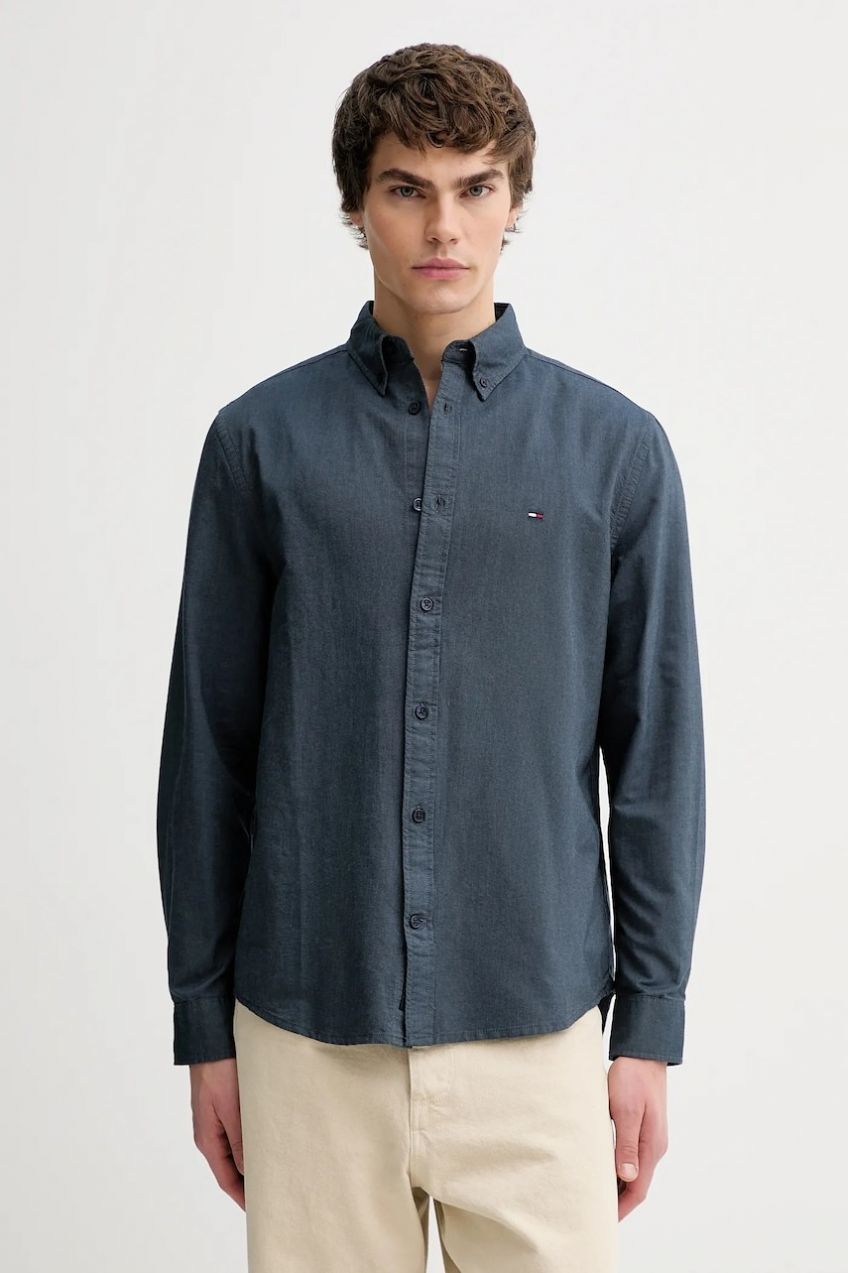 Bavlnená košeľa Tommy Jeans tmavomodrá farba, regular, s golierom button-down, DM0DM22836