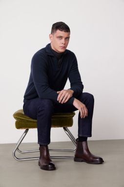 Sveter s prímesou vlny a kašmíru Medicine zelená farba, s polorolákom