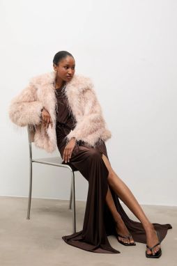 Šaty Answear.LAB hnedá farba, maxi, priliehavé