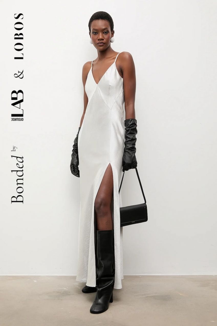 Šaty Bonded by Answear.LAB & LOBOS strieborná farba, maxi, áčkový strih