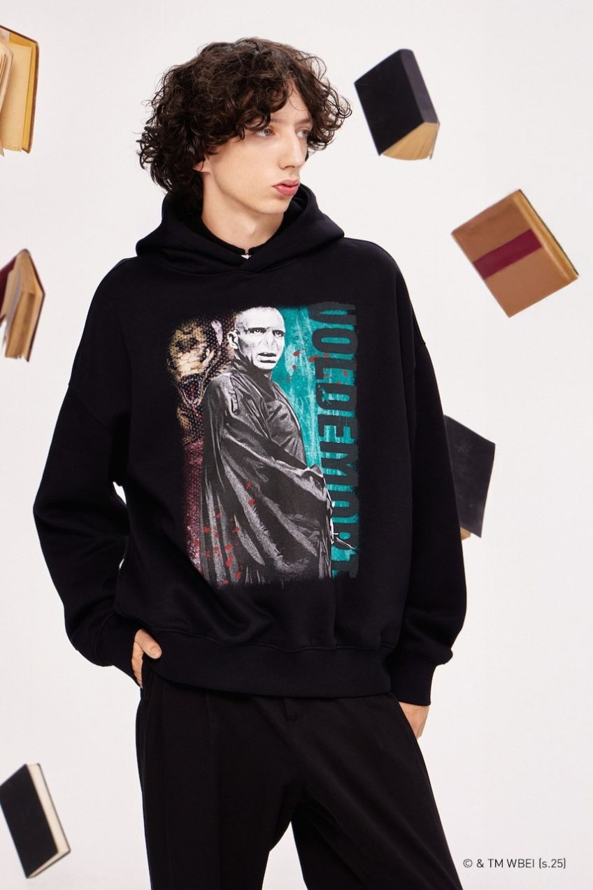 Mikina Medicine čierna farba, s kapucňou