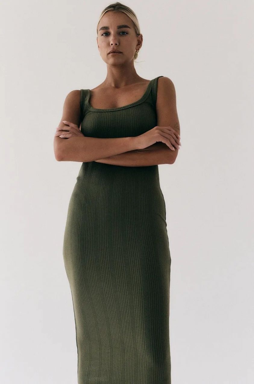 Šaty MUUV. sukienka długa FENDU