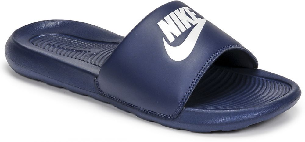 športové šľapky Nike  VICTORI BENASSI