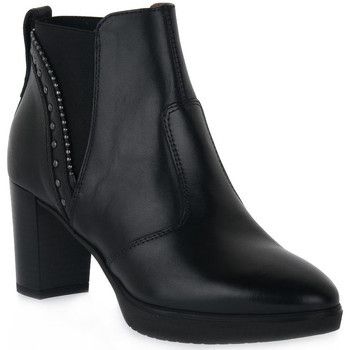 Nízke čižmy NeroGiardini  NERO GIARDINI  GUANTO NERO