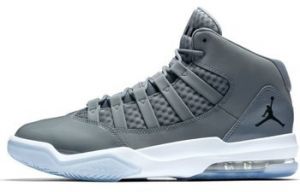 Basketbalová obuv Nike  Air Jordan Max Aura