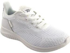 Univerzálna športová obuv Xti  58074 biele chlapčenské topánky