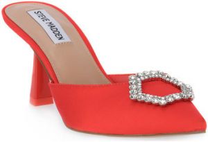 Sandále Steve Madden  RED LUXE CITY SATIN