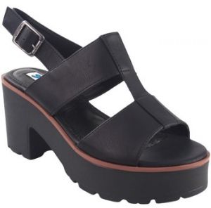 Univerzálna športová obuv MTNG  Dámske sandále MUSTANG 50636 čierne