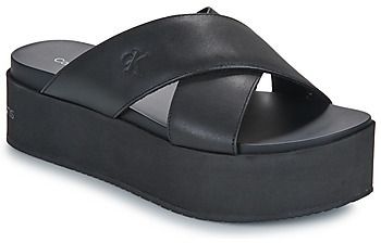 Šľapky Calvin Klein Jeans  FLATFORM CROSS MG UC