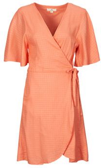 Krátke šaty Rip Curl  IBIZA WRAP DRESS
