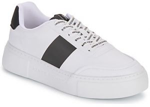 Nízke tenisky Armani Exchange  XDX134