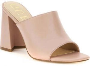 Šľapky Guess  -