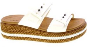 Sandále Crocs  91924