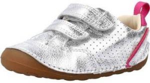 Módne tenisky Clarks  TINY SKY T