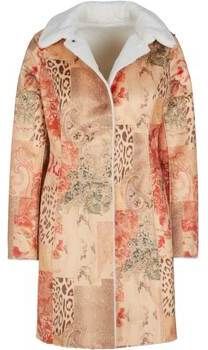 Kabáty Guess  -