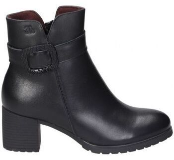 Čižmičky Treinta's  4215