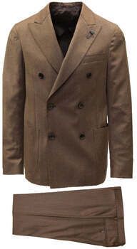Obleky Lardini  -