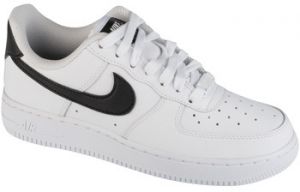 Nízke tenisky Nike  Air Force 1 07