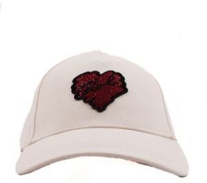 Šiltovky Karl Lagerfeld  HEARTS CAP