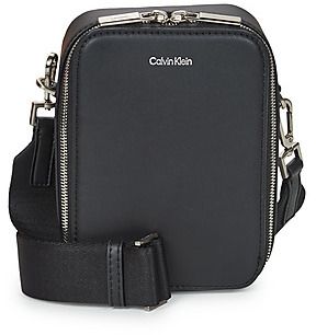 Vrecúška/Malé kabelky Calvin Klein Jeans  CK SLEEK REPORTER XS