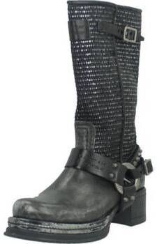 Čižmy Ash  B52308