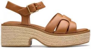 Sandále Clarks  Coledale Strap