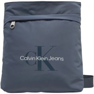 Tašky cez rameno Calvin Klein Jeans  SPORT ESSENTIALS FLATPACK 18 LV04G3030G