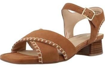 Sandále Clarks  SERINA35 CROSS