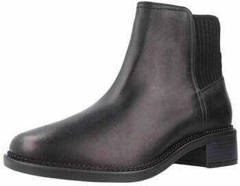 Čižmy Clarks  MAYE PALM