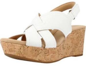 Sandále Clarks  ROSE ERIN